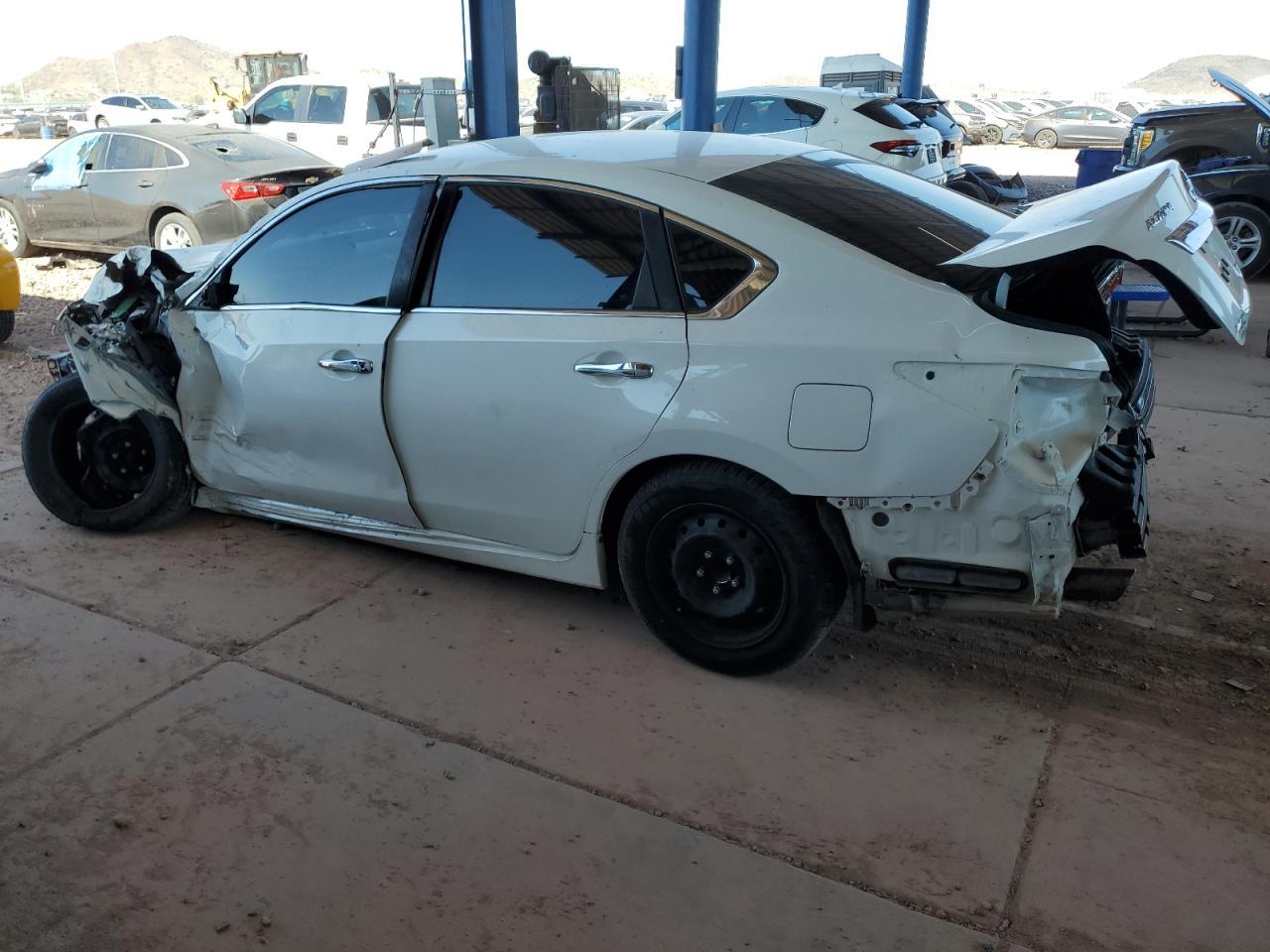 2015 Nissan Altima - zdjęcie 2