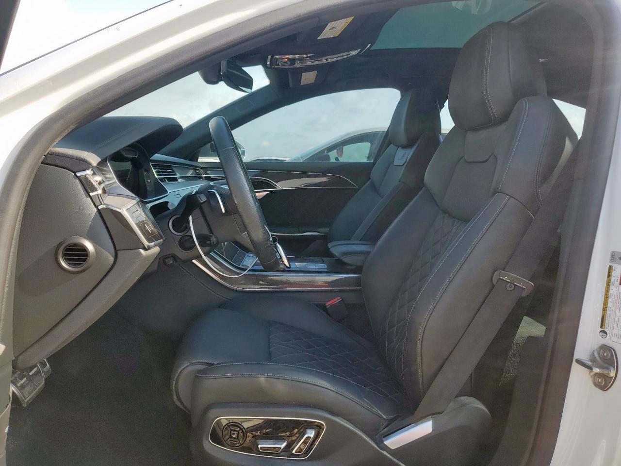 2023 Audi S8 - zdjęcie 7