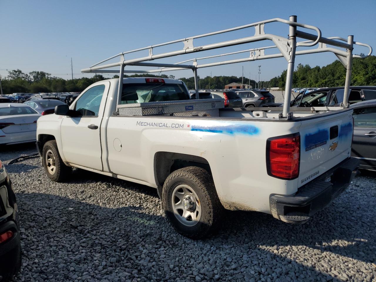 2017 Chevrolet Silverado C1500 - zdjęcie 2