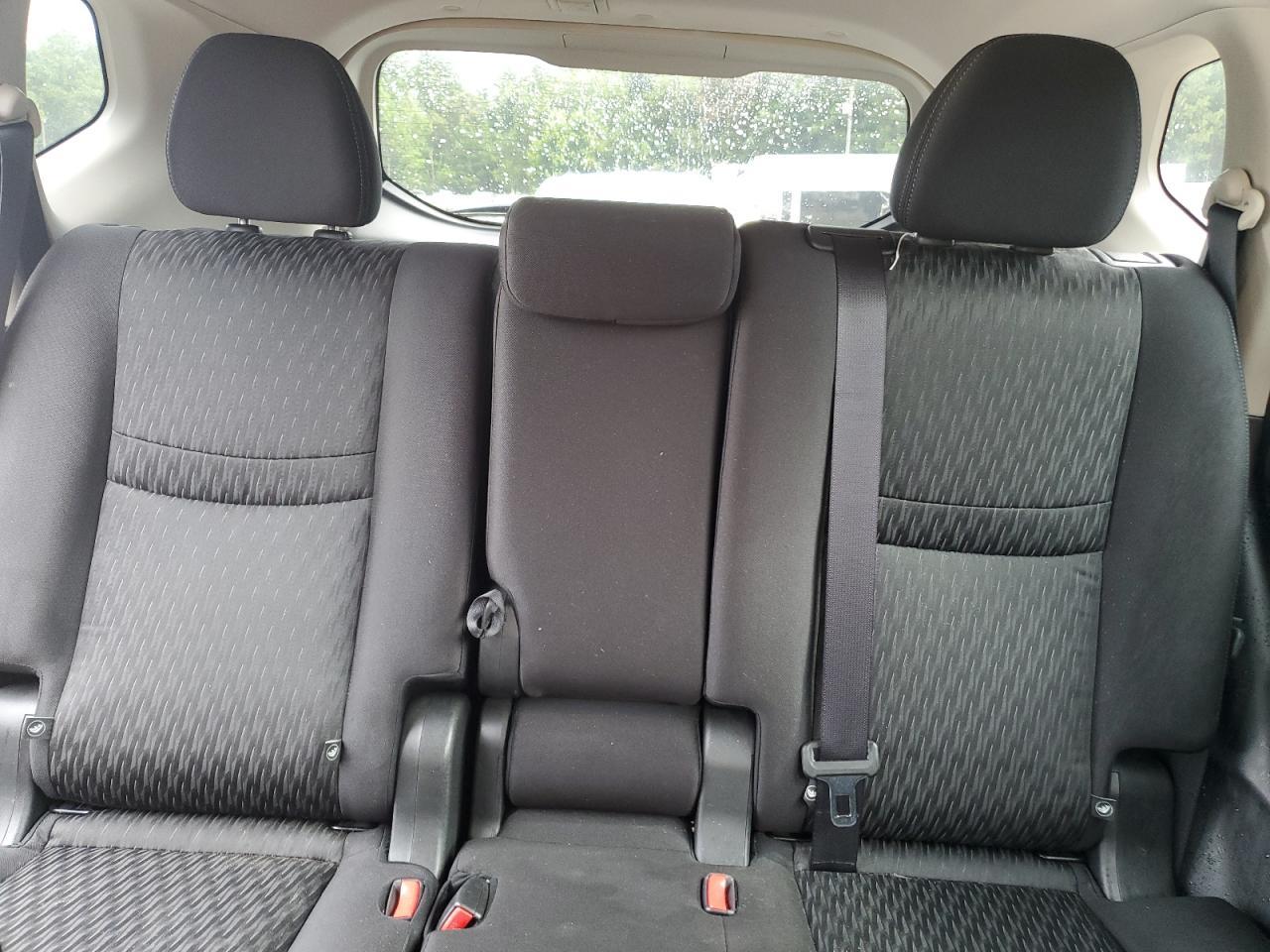 2019 Nissan Rogue S - zdjęcie 10