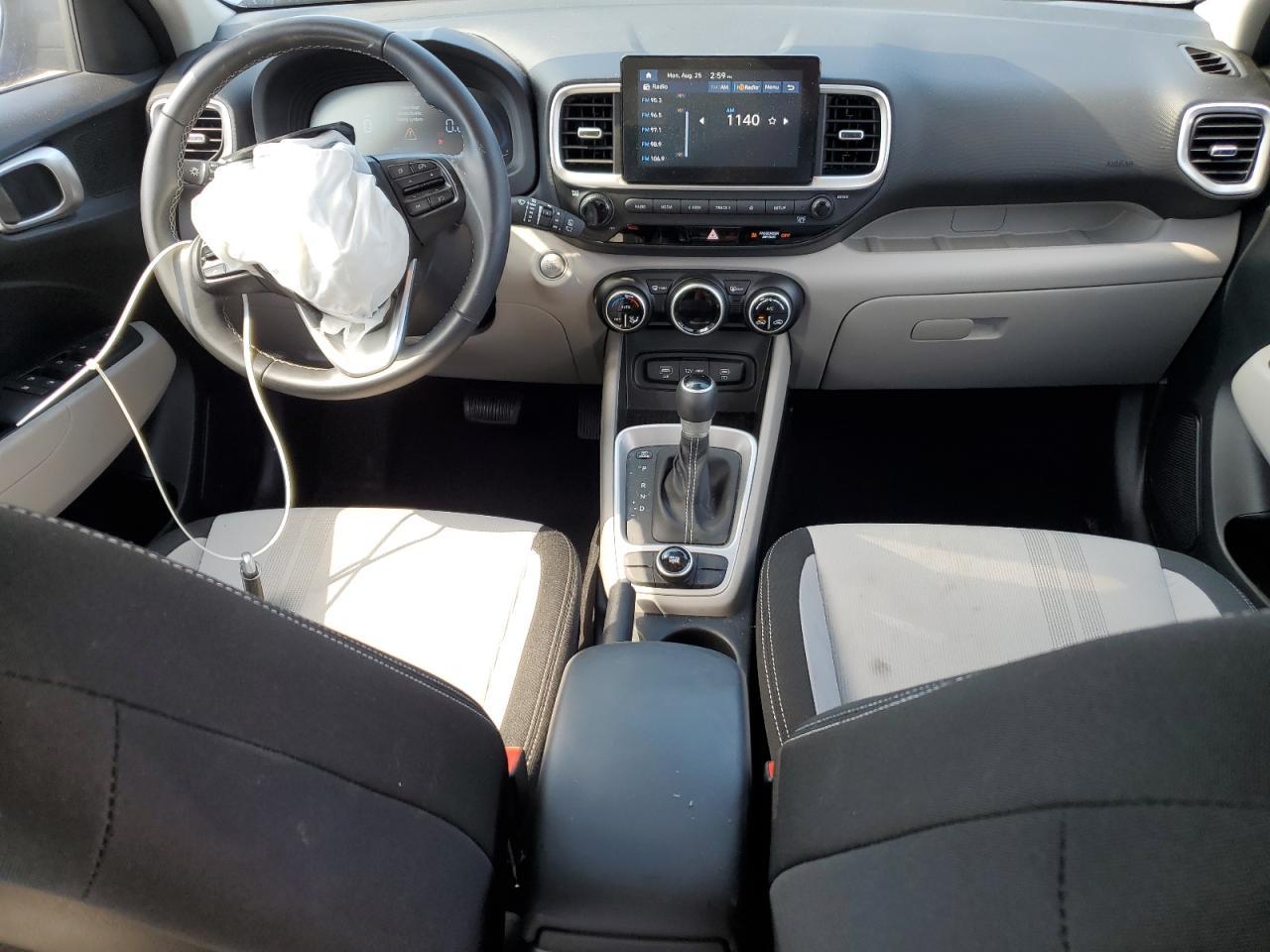 2024 Hyundai Venue Sel - zdjęcie 8