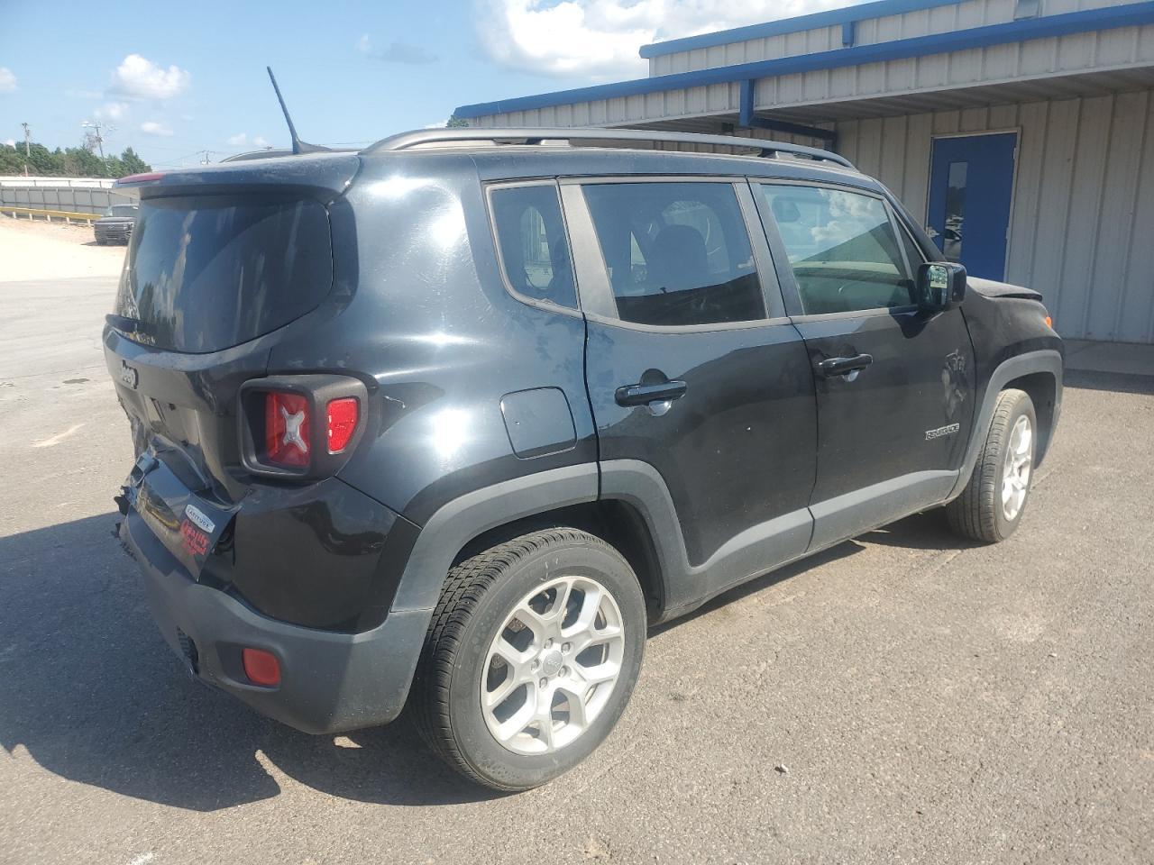 2018 Jeep Renegade Latitude - zdjęcie 3