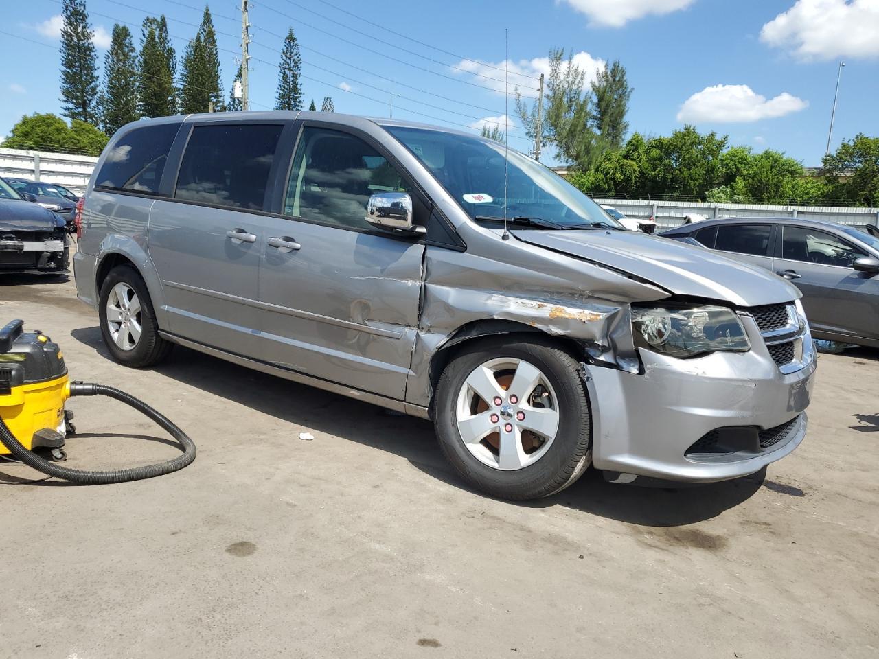 2013 Dodge Grand Caravan Se - zdjęcie 4
