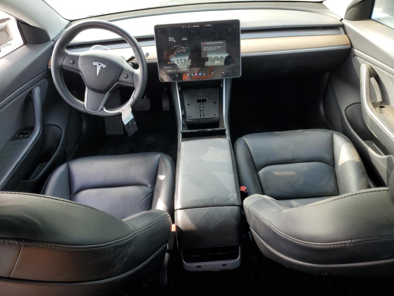 2019 Tesla Model 3 - zdjęcie 8