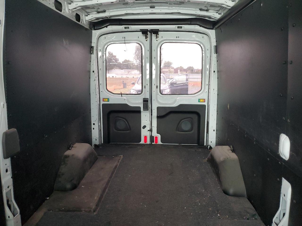 2020 Ford Transit T-250 - zdjęcie 10
