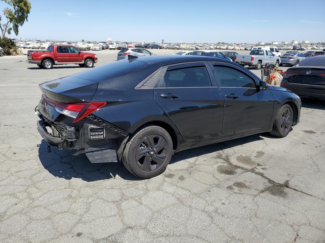 2021 Hyundai Elantra - zdjęcie 3