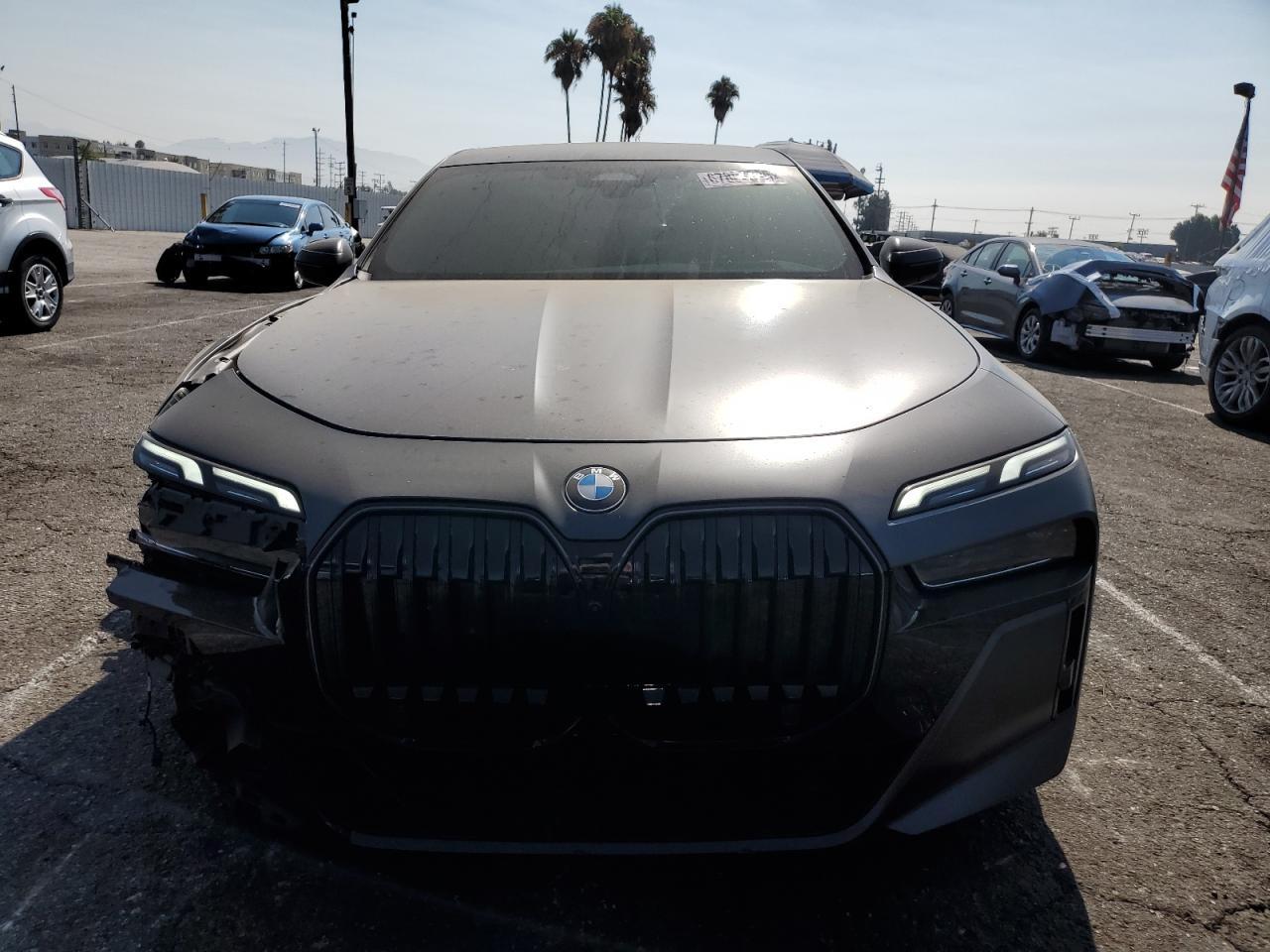 2024 BMW 740 I - zdjęcie 5