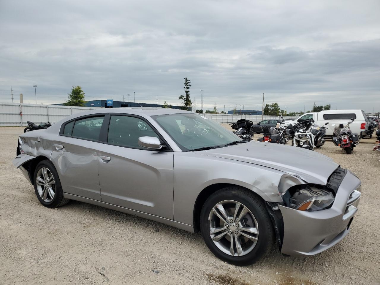2014 Dodge Charger Sxt - zdjęcie 4