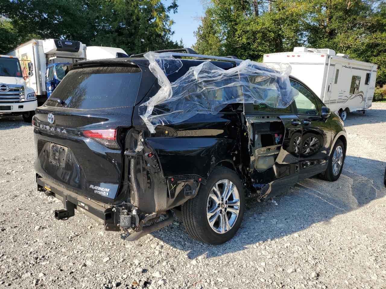 2021 Toyota Sienna Limited - zdjęcie 3