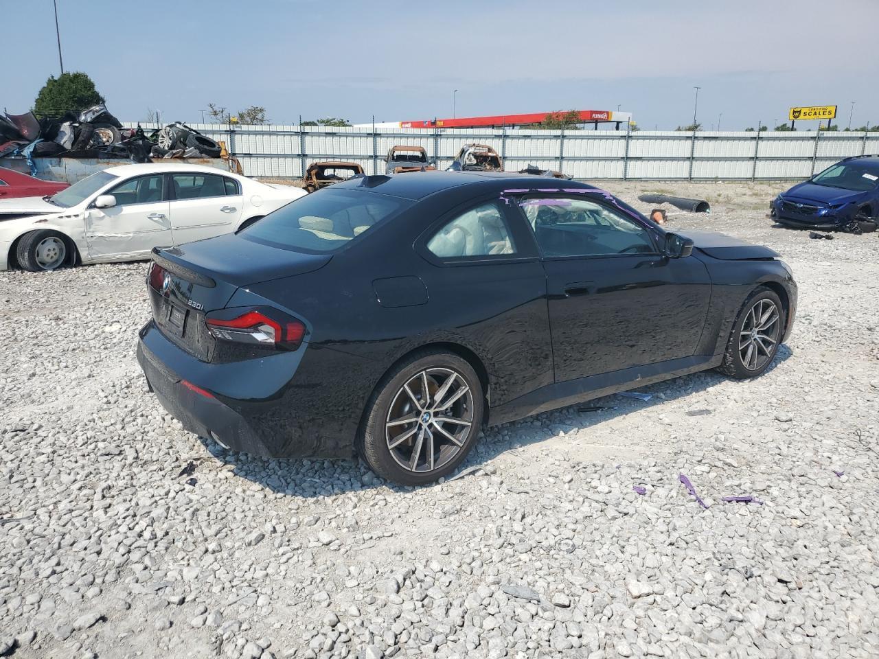 2024 BMW 230Xi - zdjęcie 3