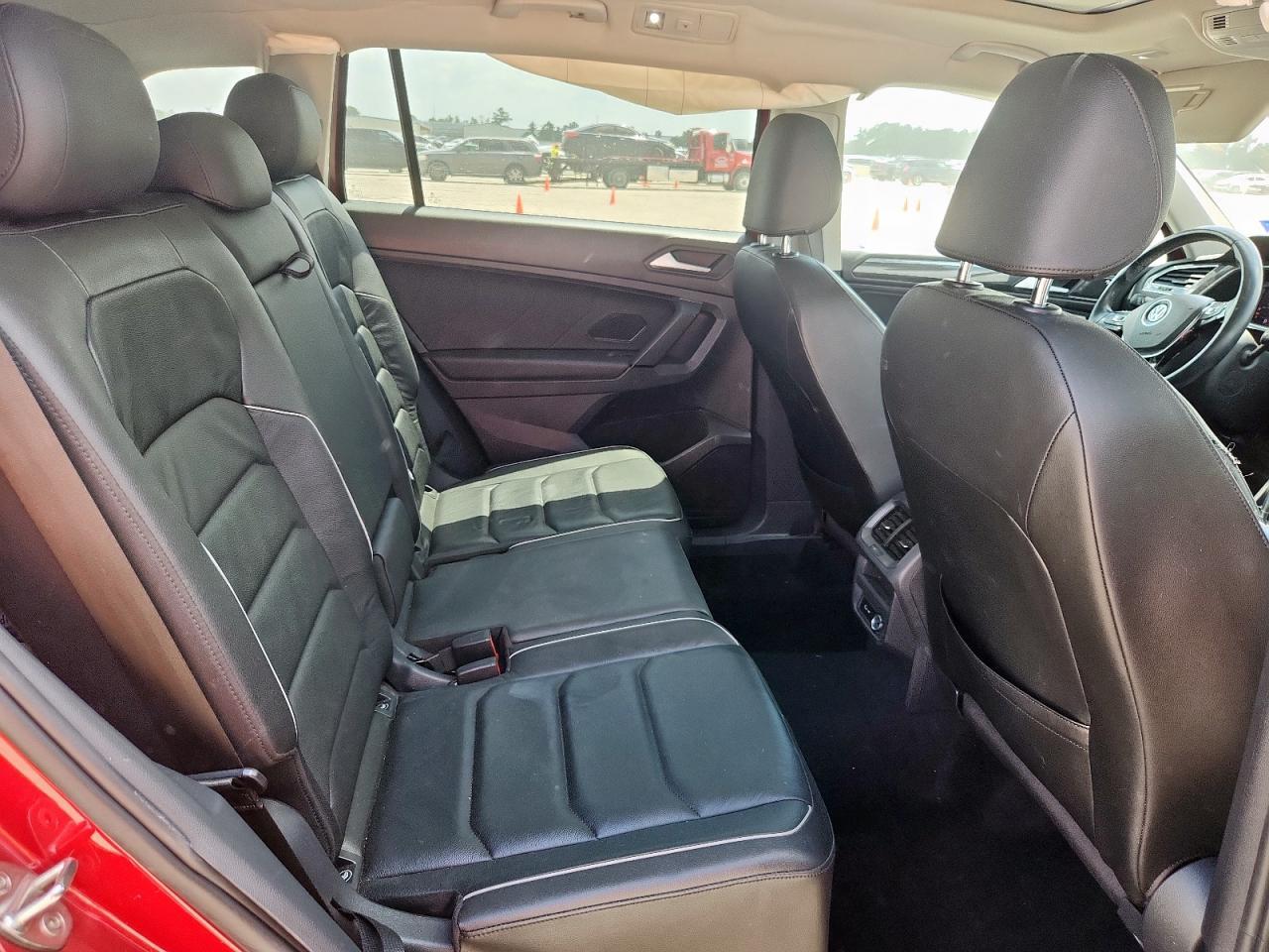 2019 Volkswagen Tiguan - zdjęcie 11