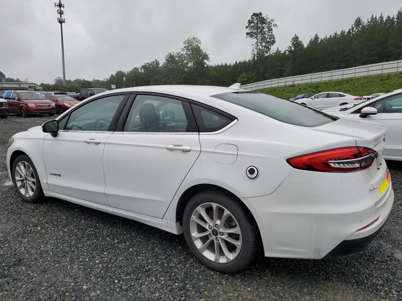 2019 Ford Fusion Se - zdjęcie 2