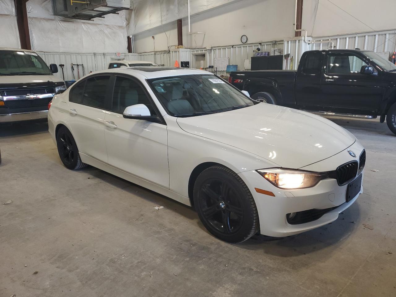 2013 BMW 328 Xi - zdjęcie 4