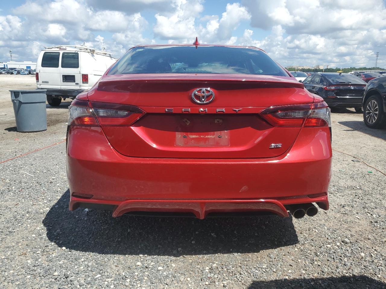 2021 Toyota Camry Se - zdjęcie 6