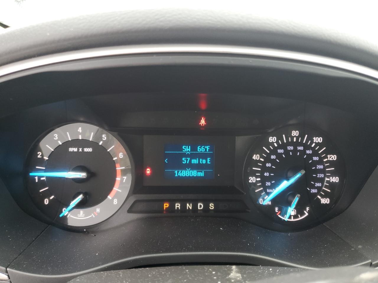 2014 Ford Fusion S - zdjęcie 9