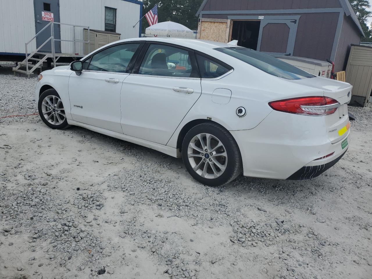 2019 Ford Fusion Se - zdjęcie 2