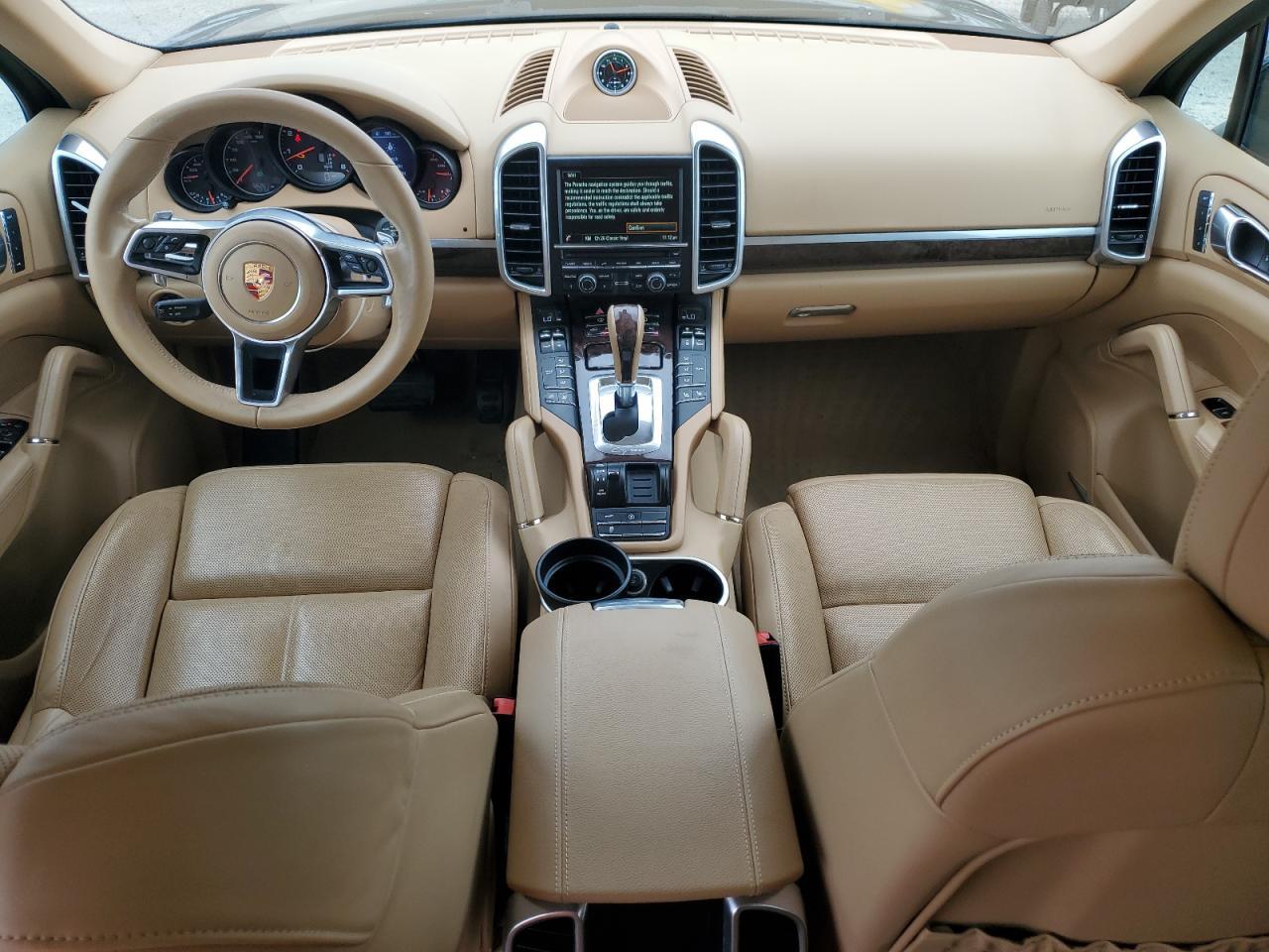 2016 Porsche Cayenne - zdjęcie 8