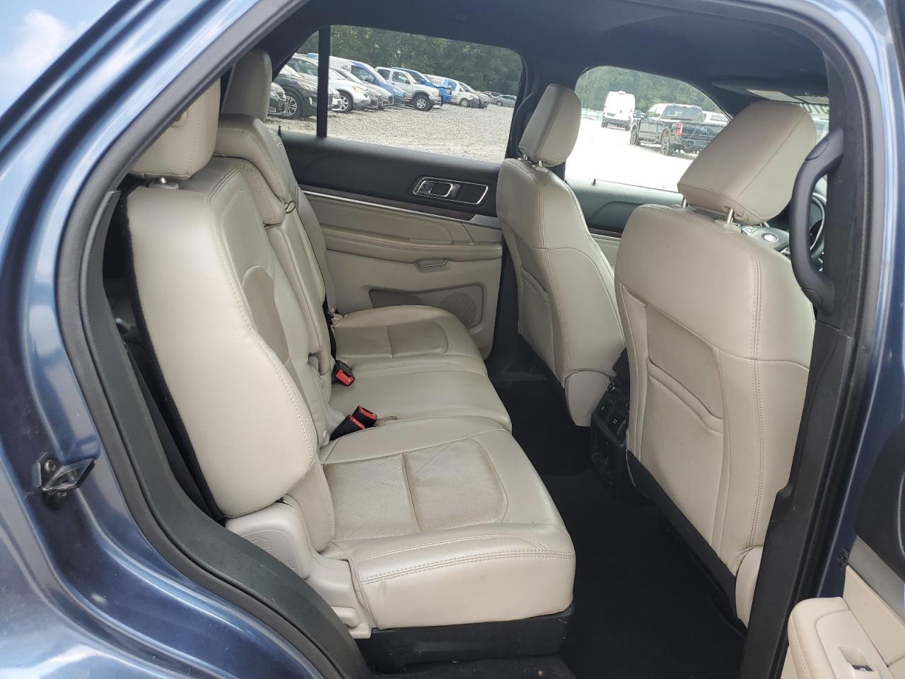 2019 Ford Explorer Limited - zdjęcie 11