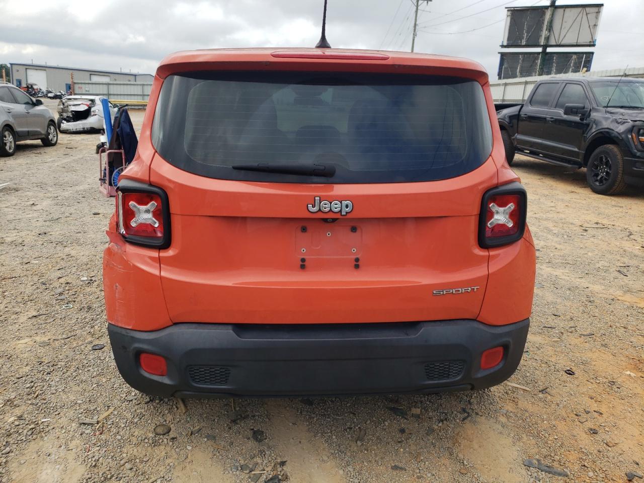 2015 Jeep Renegade - zdjęcie 6