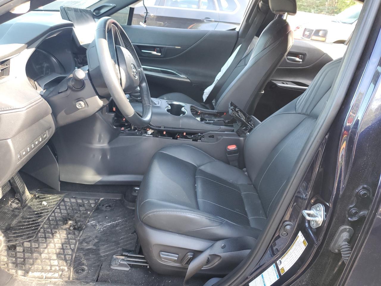 2022 Toyota Venza Le - zdjęcie 7