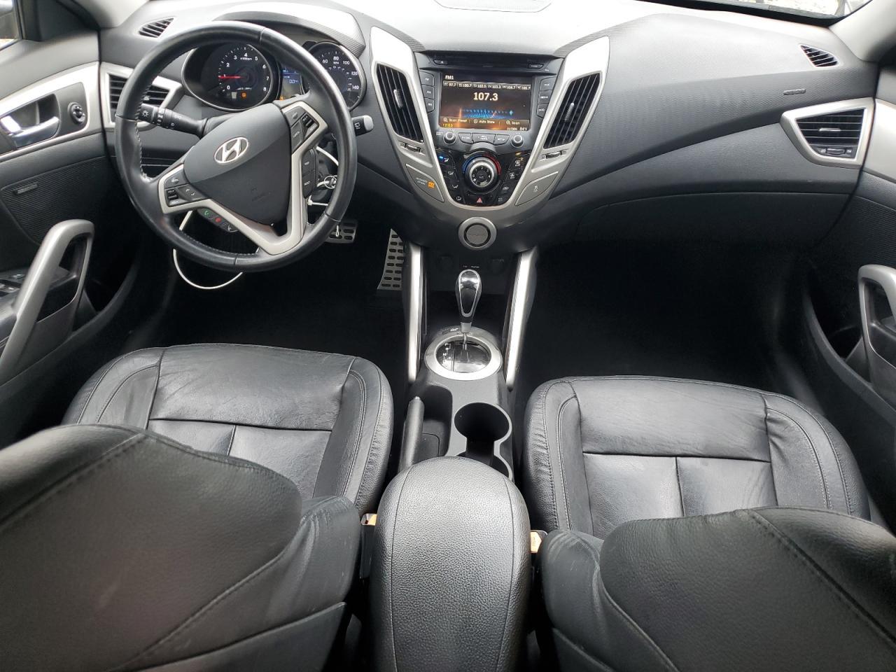 2015 Hyundai Veloster - zdjęcie 8