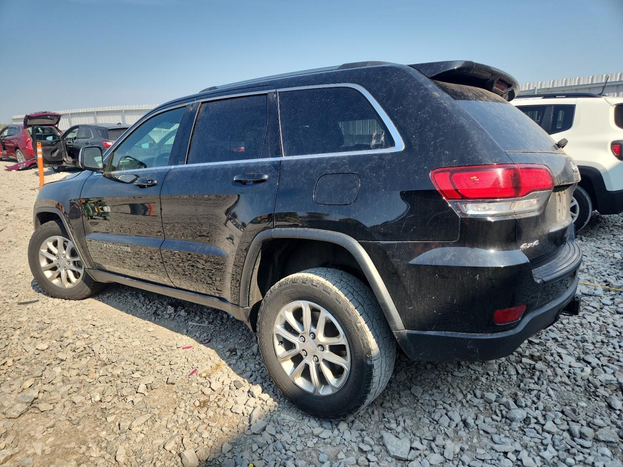 2021 Jeep Grand Cherokee Laredo - zdjęcie 2