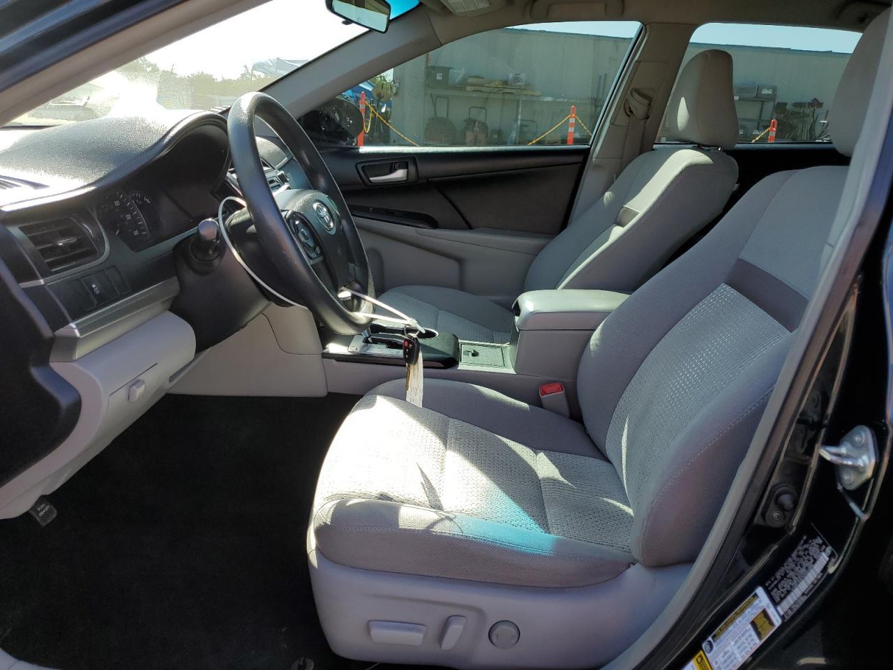 2014 Toyota Camry - zdjęcie 7