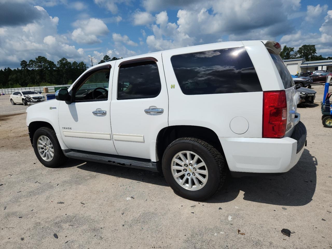 2013 Chevrolet Tahoe Hybrid - zdjęcie 2