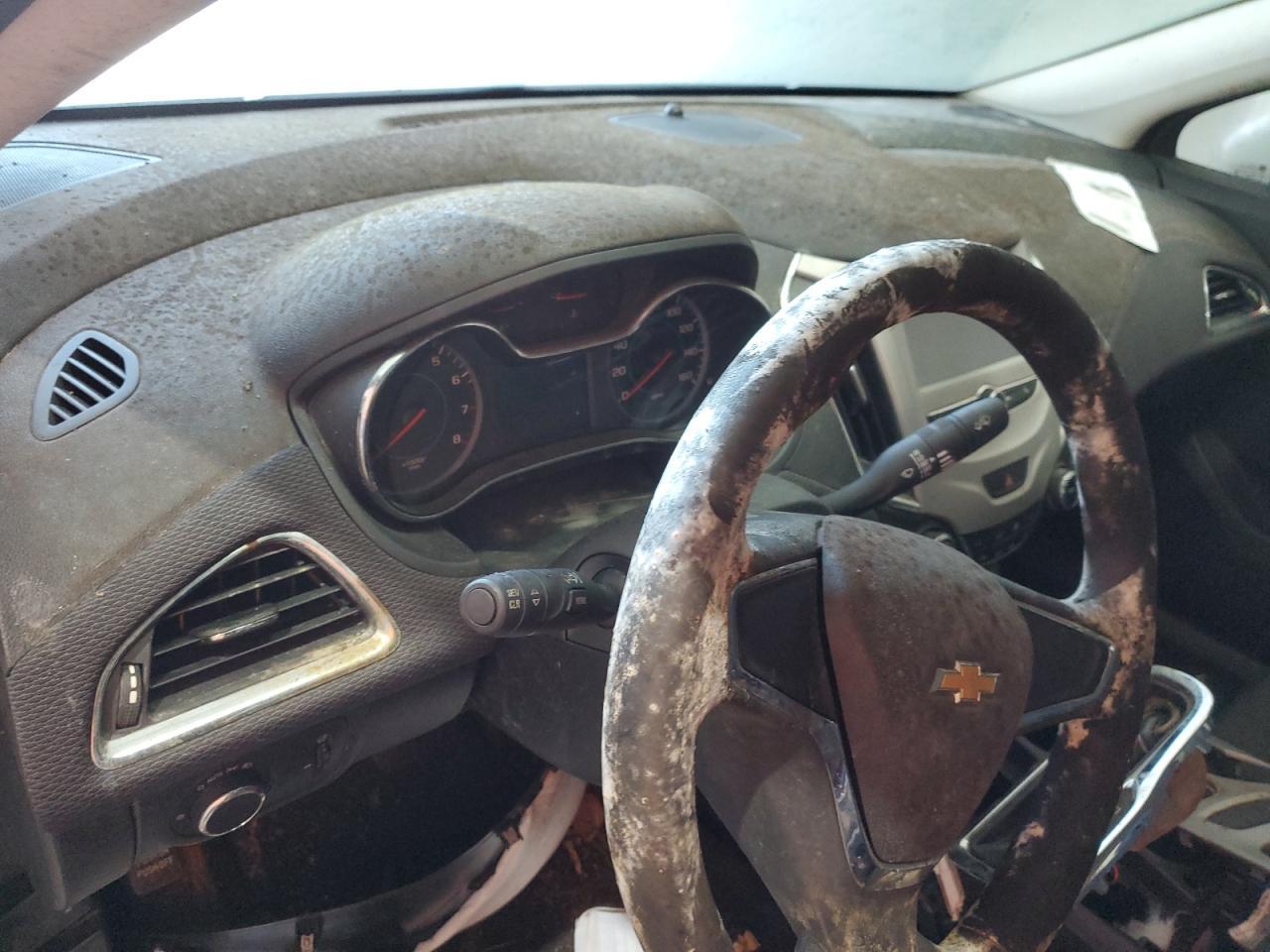 2017 Chevrolet Cruze Ls - zdjęcie 9