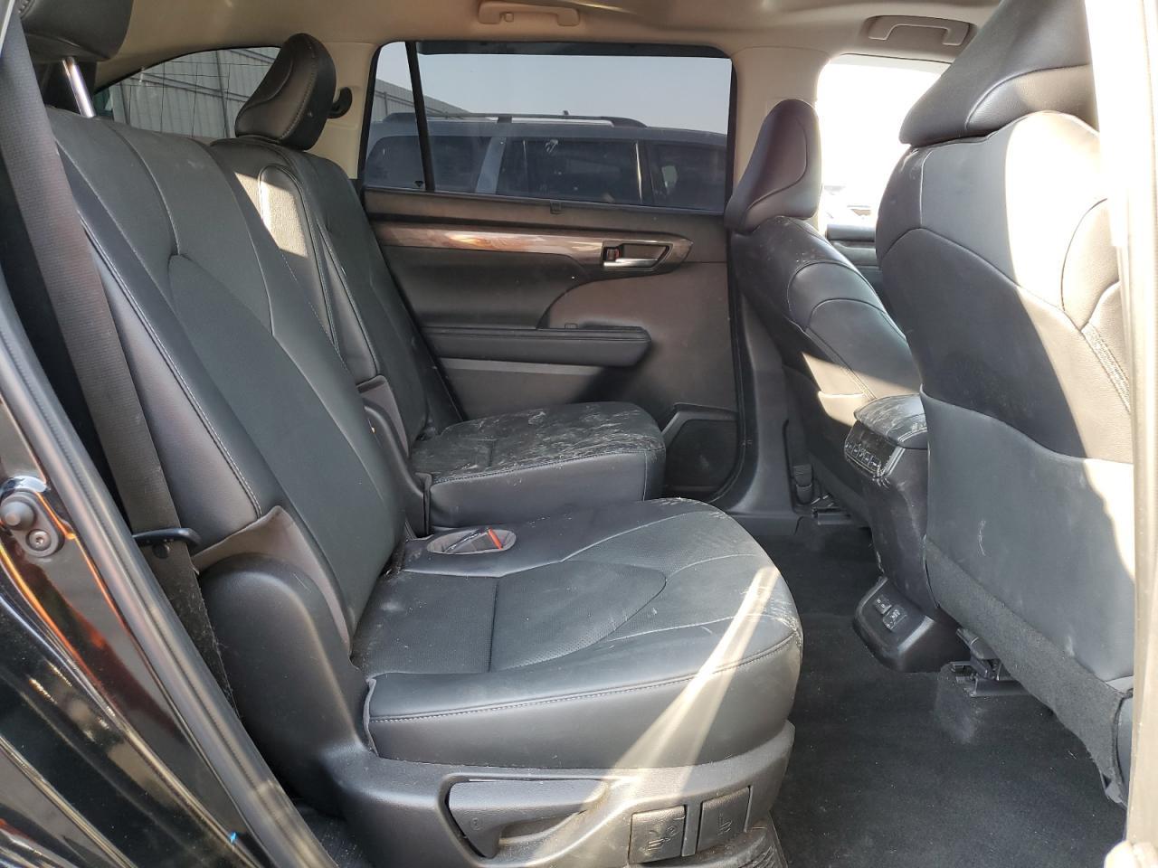 2023 Toyota Highlander Hybrid Limited - zdjęcie 11