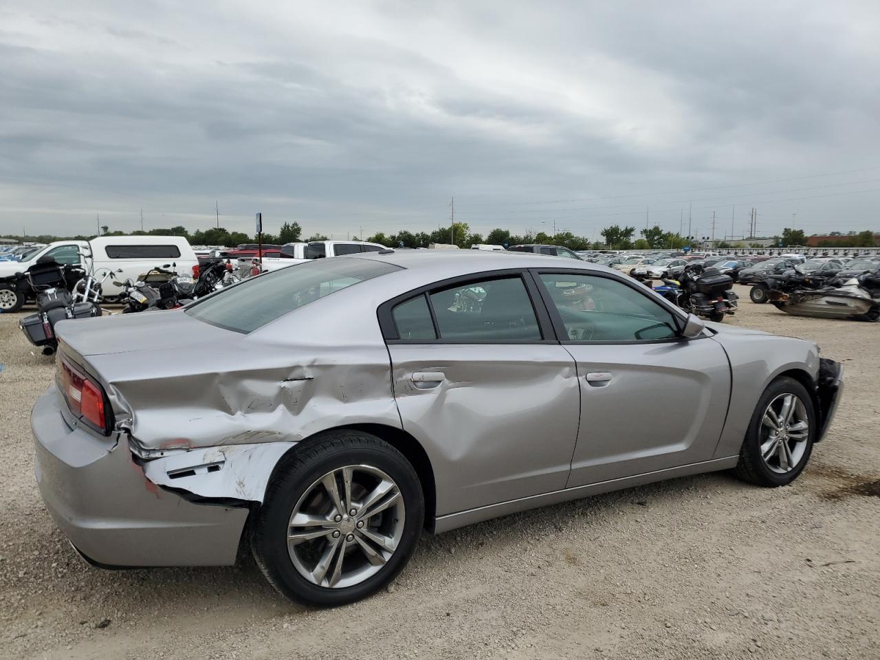 2014 Dodge Charger Sxt - zdjęcie 3