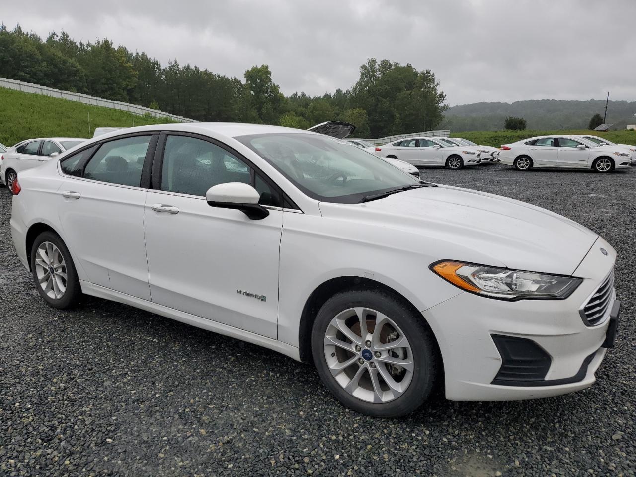 2019 Ford Fusion Se - zdjęcie 4