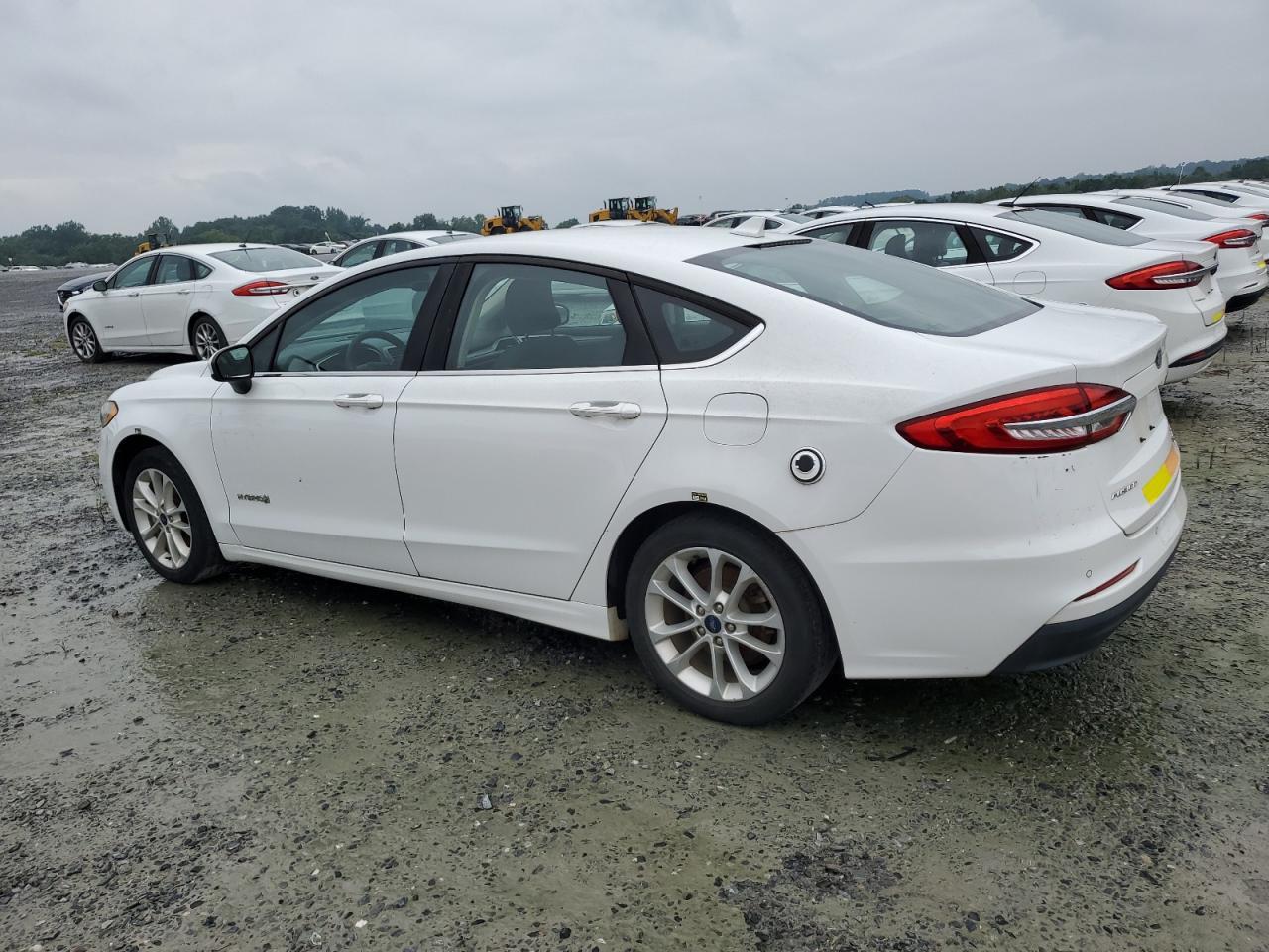 2019 Ford Fusion Se - zdjęcie 2