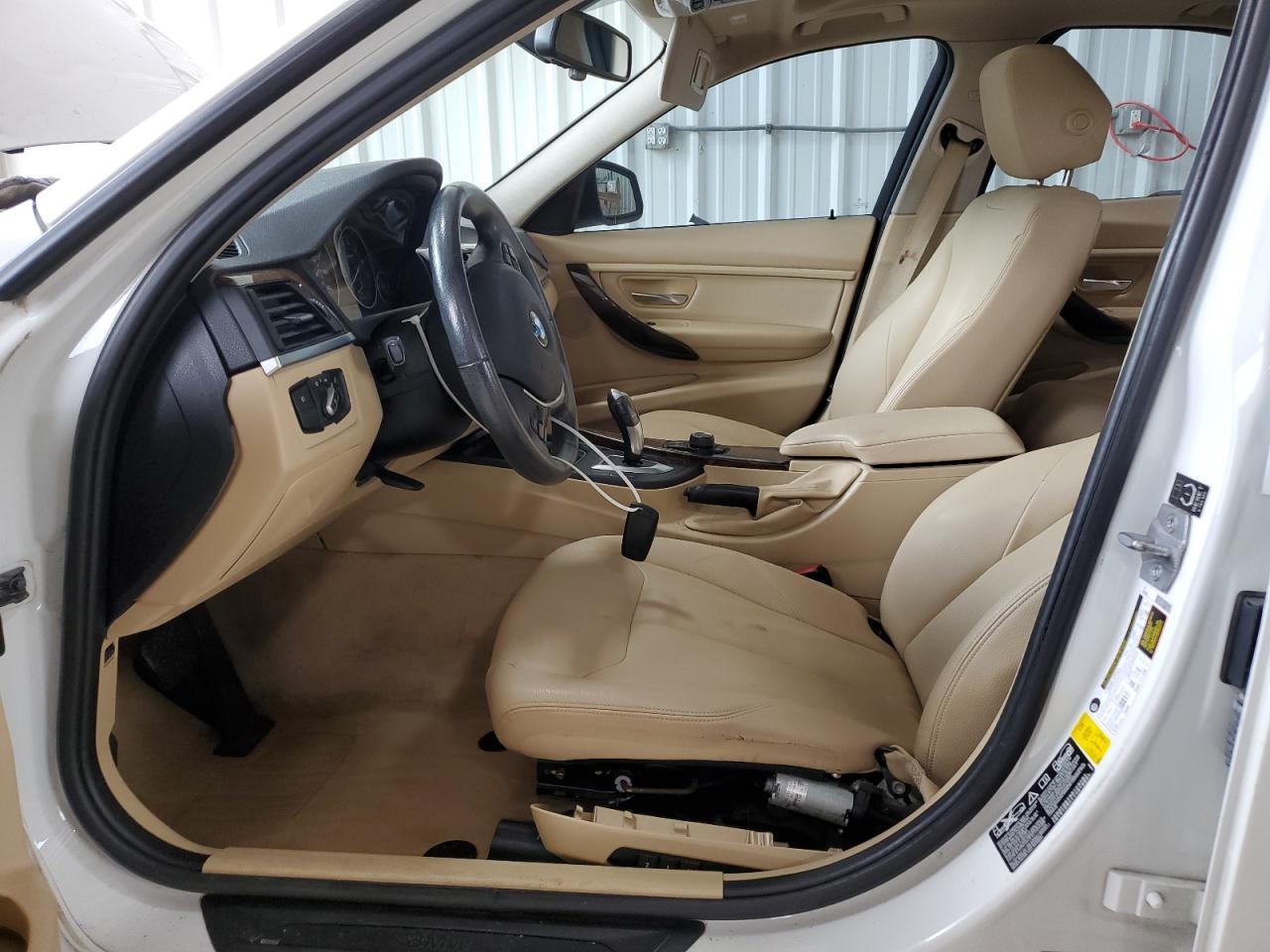 2014 BMW Seria 3 - zdjęcie 7