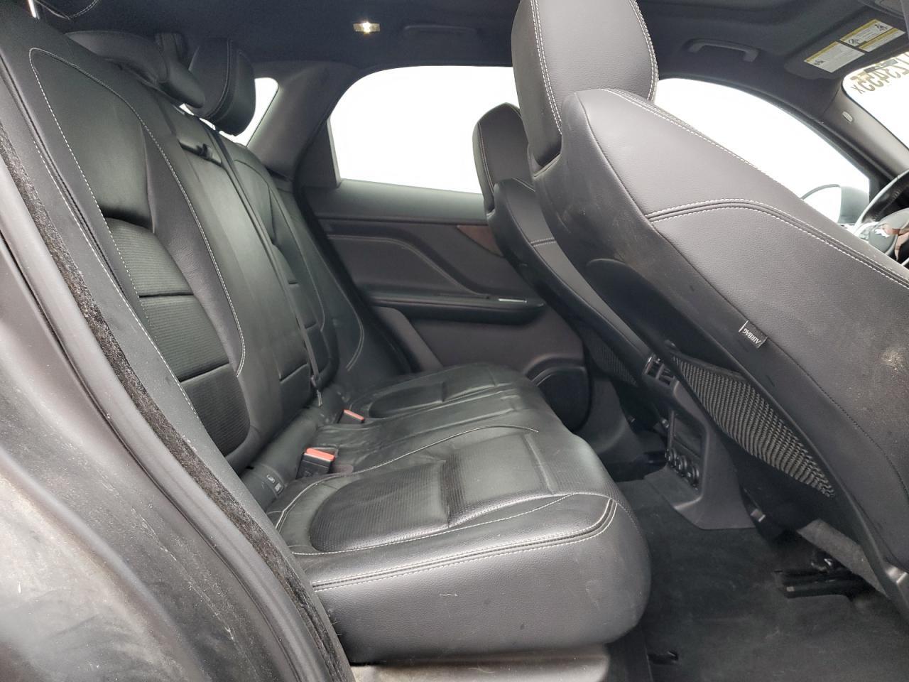 2017 Jaguar F-Pace R - Sport - zdjęcie 11