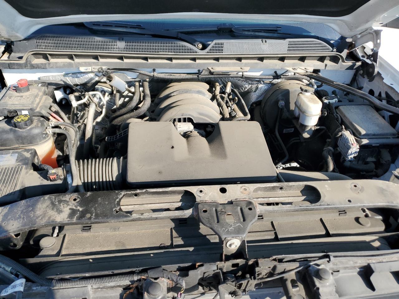 2017 Chevrolet Silverado C1500 - zdjęcie 11