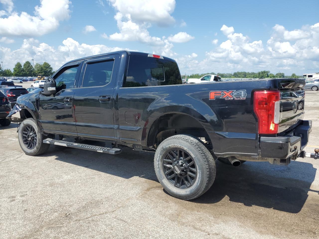 2019 Ford F250 Super Duty - zdjęcie 2