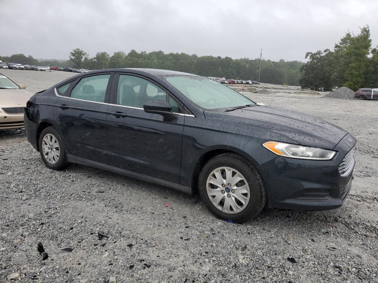 Ford Fusion - zdjęcie 4