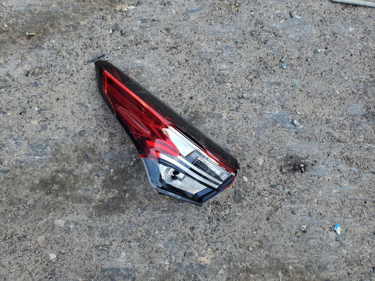 2023 Toyota Highlander Hybrid Limited - zdjęcie 13