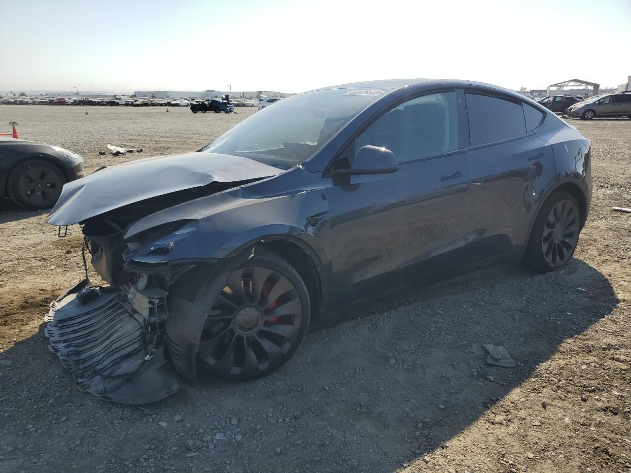 2022 Tesla Model Y - zdjęcie główne