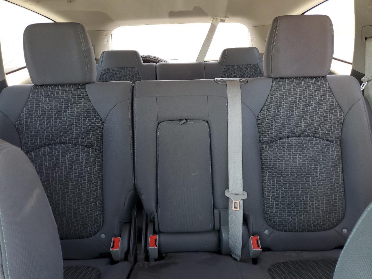 2016 Chevrolet Traverse Ls - zdjęcie 10