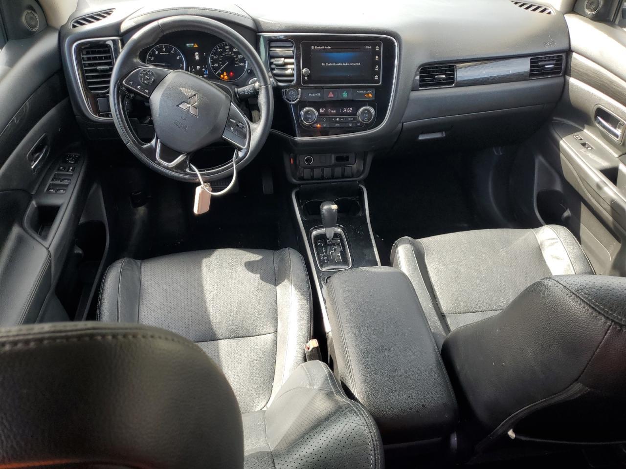 2017 Mitsubishi Outlander Se - zdjęcie 8
