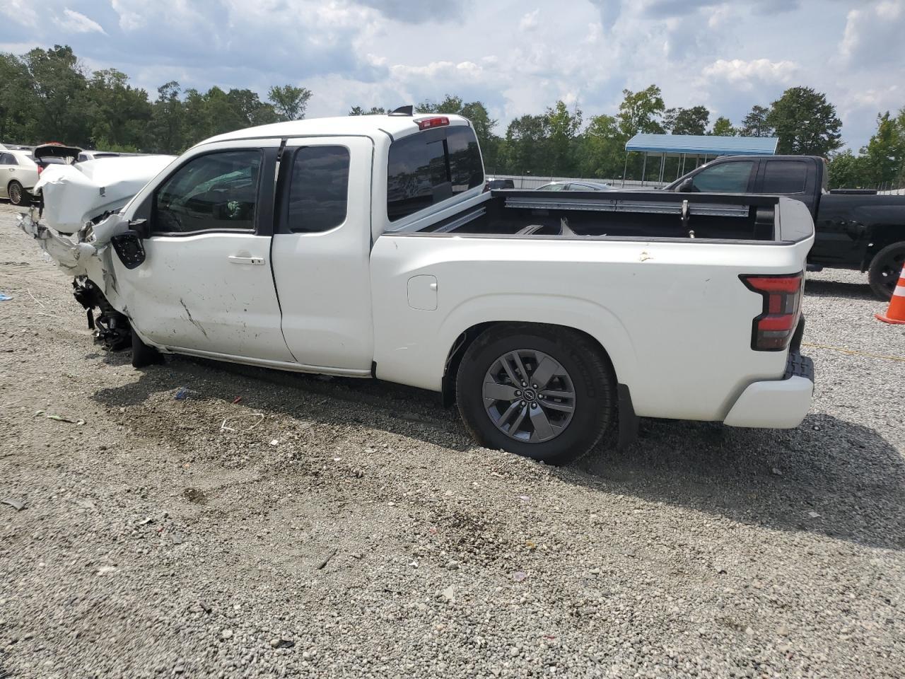 2025 Nissan Frontier S - zdjęcie 2