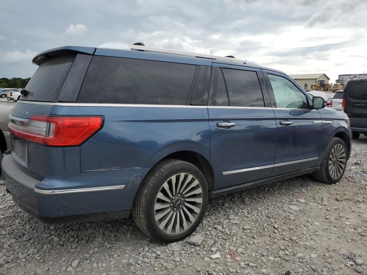 2019 Lincoln Navigator L Reserve - zdjęcie 3