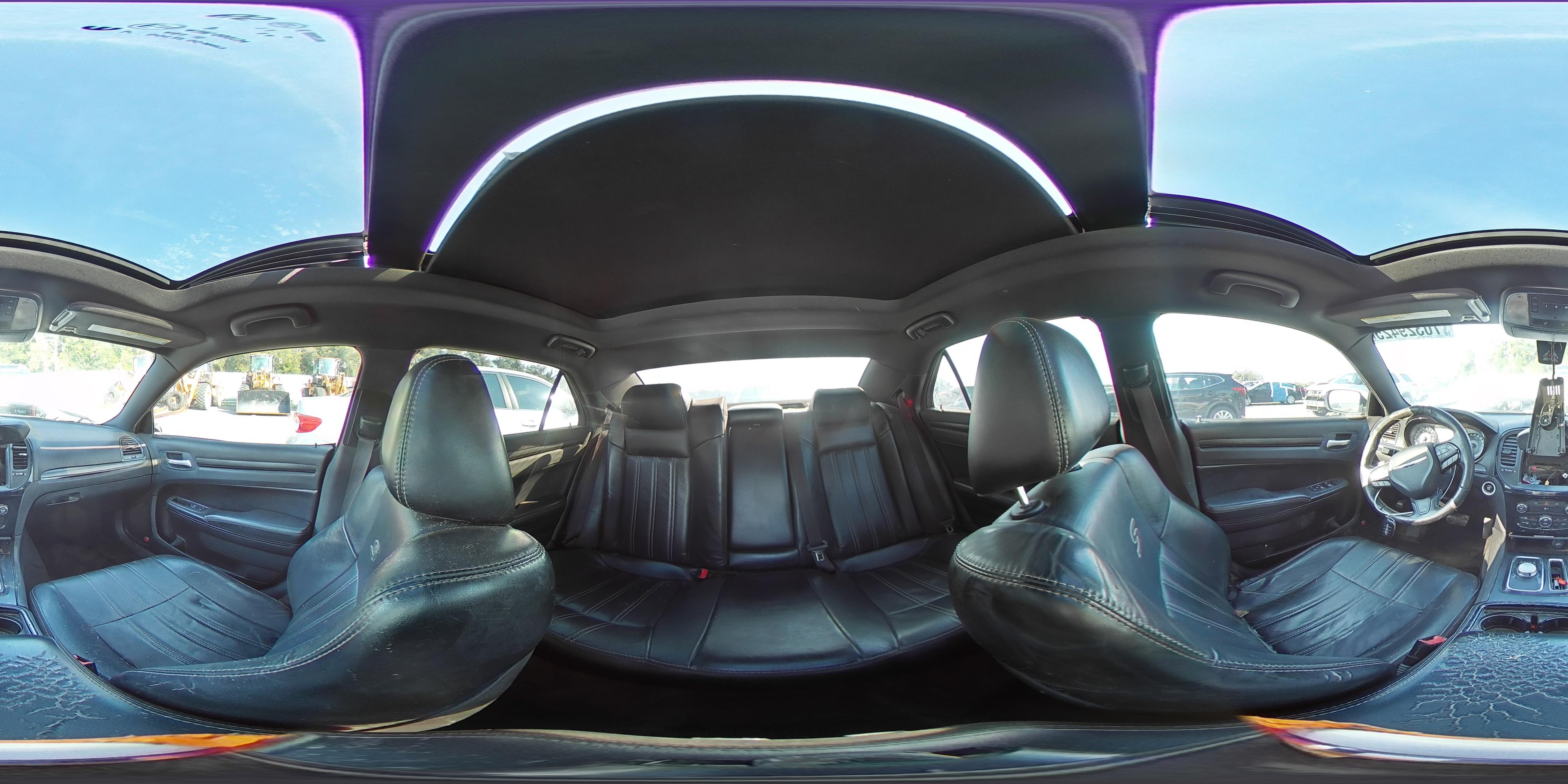 2015 Chrysler 300 - zdjęcie 15