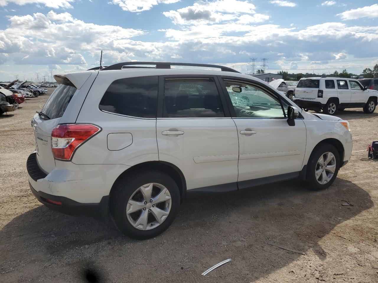 2014 Subaru Forester 2.5I Touring - zdjęcie 3