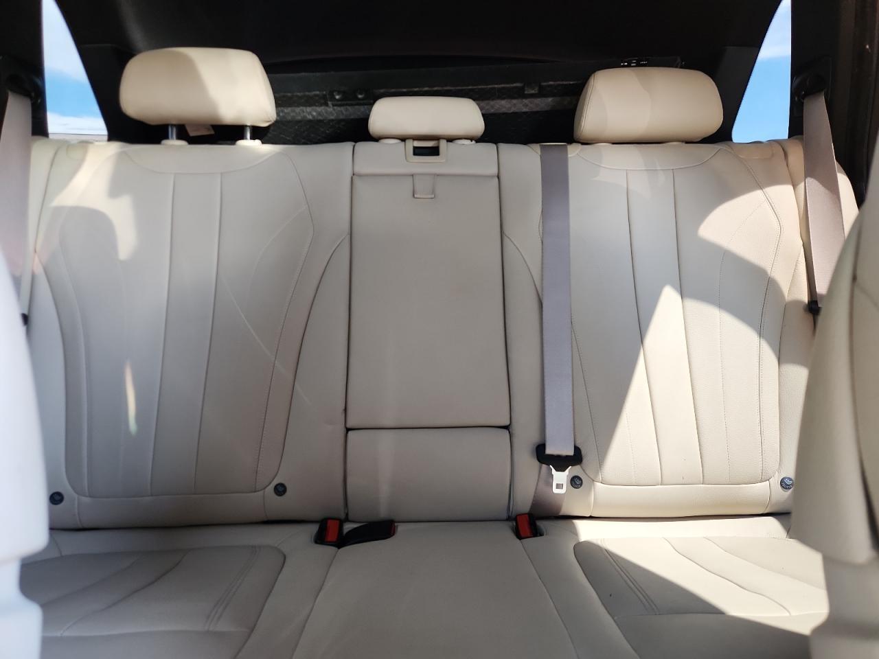 2016 BMW X5 xDrive35D - zdjęcie 10