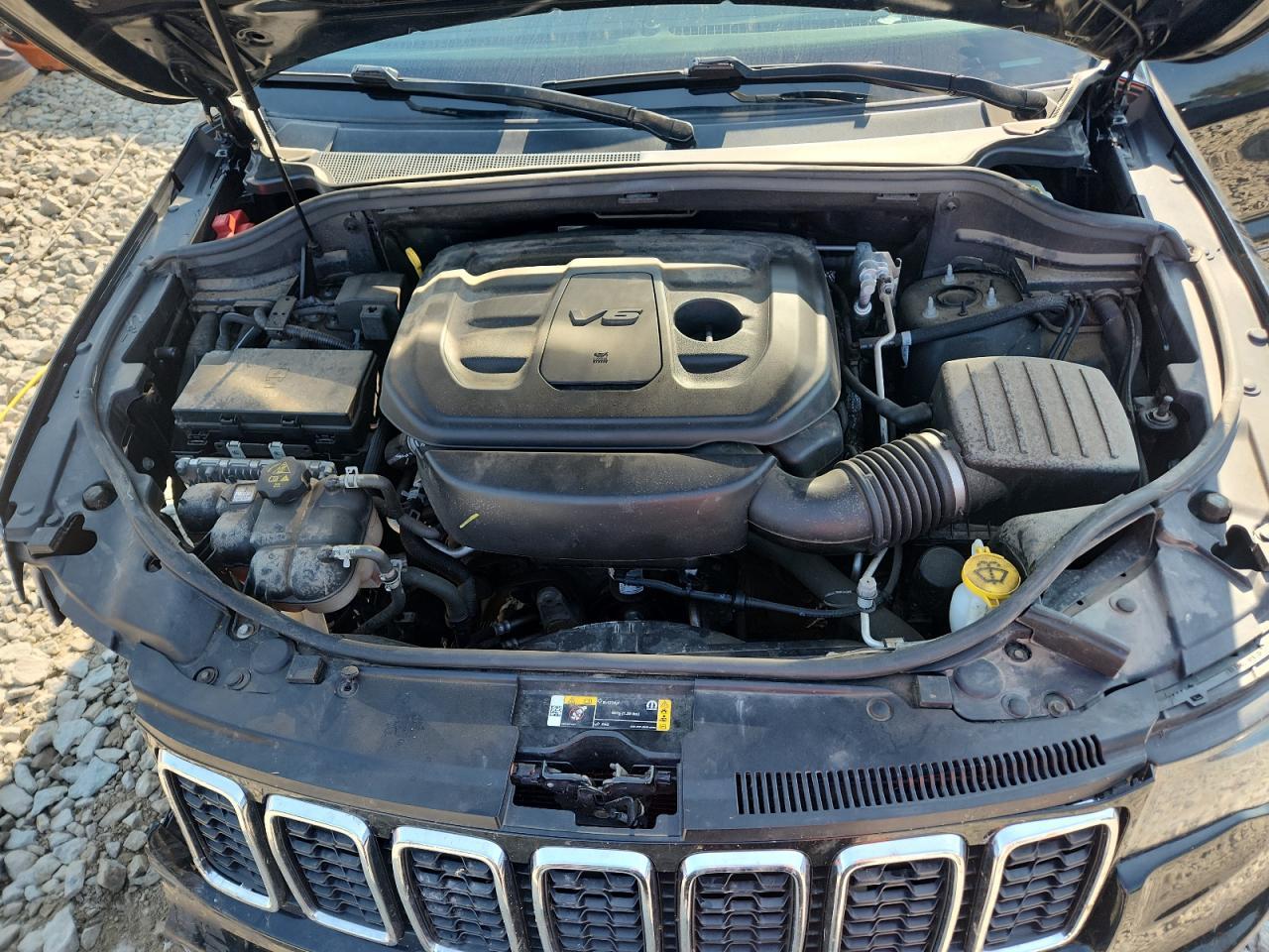 2021 Jeep Grand Cherokee Laredo - zdjęcie 11