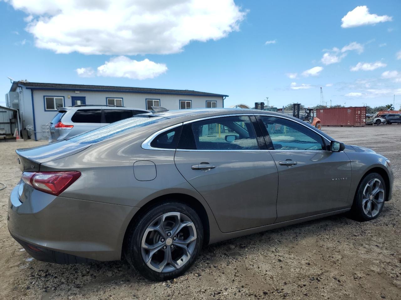 2020 Chevrolet Malibu - zdjęcie 3