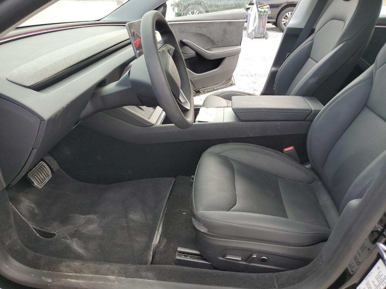 2025 Tesla Model 3 - zdjęcie 7